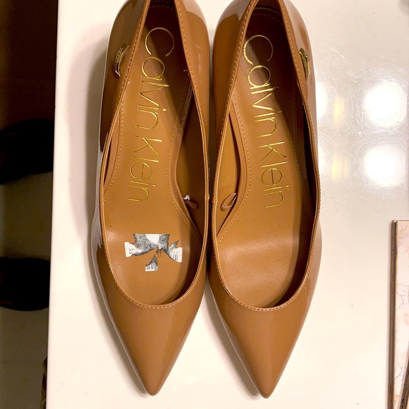 Meet your Posher, Rachel - Picture 1 of 2